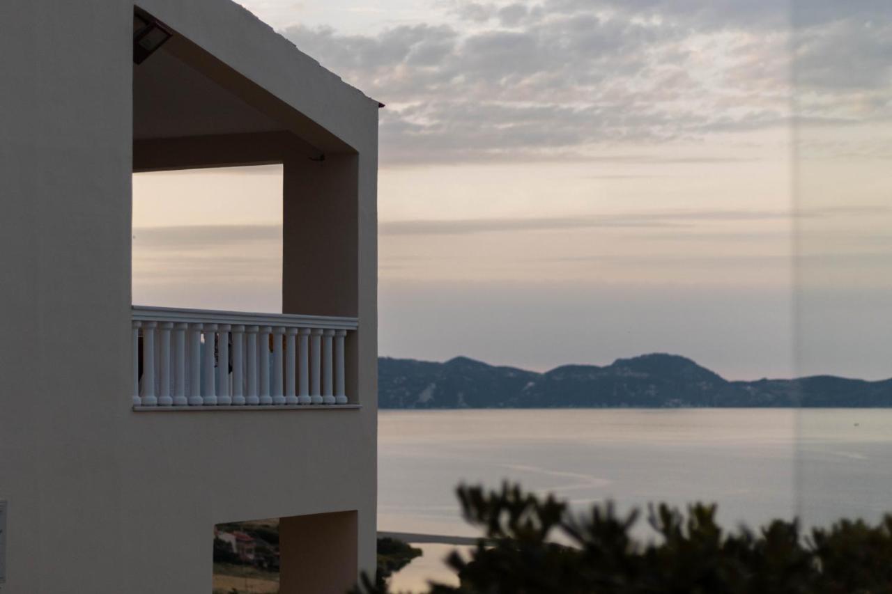 Villa Pasifai Mourteri Eksteriør billede